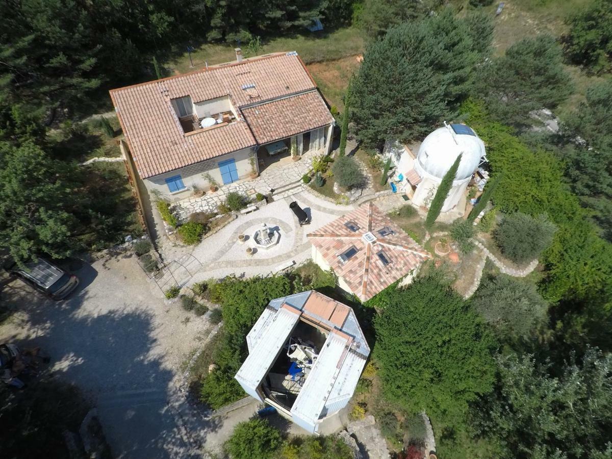 Grand gite T5 Sirius de l'observatoire Bauduen Extérieur photo